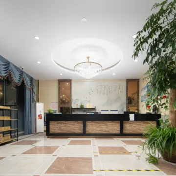 Weekend Sunshine Theme Hotel in Neixiang