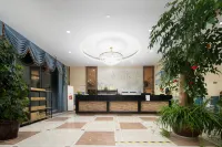 Weekend Sunshine Theme Hotel in Neixiang - 2-نجوم