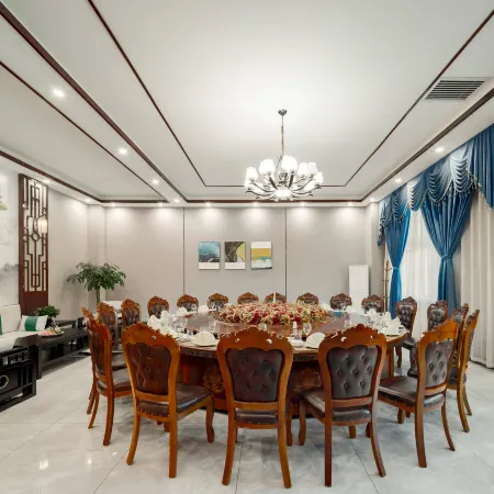 Ejina Yi Hao Hotel