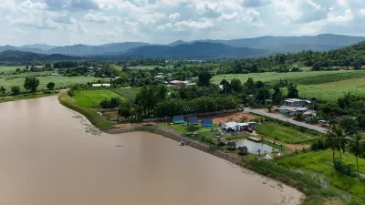 Unclesaithecamp Hotels near Wat Pa Lao