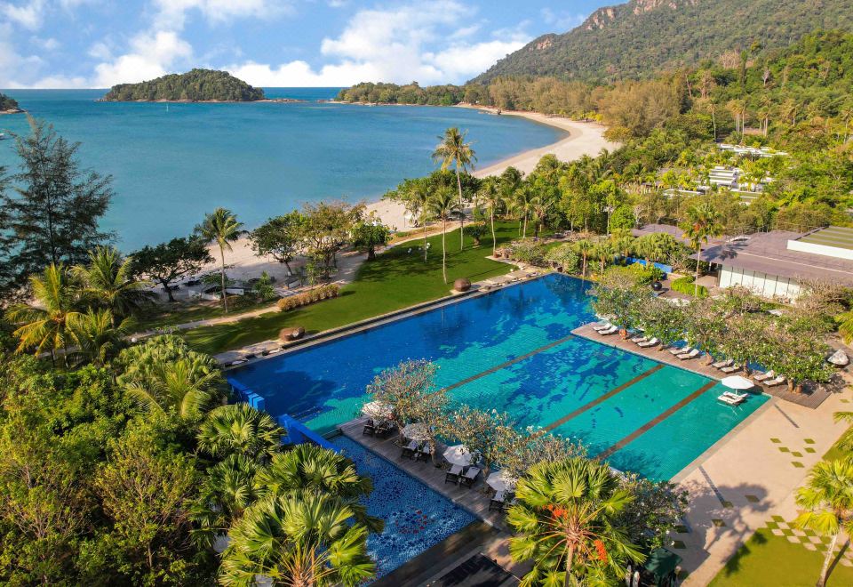 [더 다나 랑카위의 해변 전망]