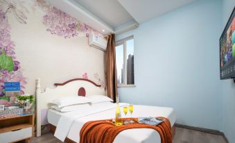 Xbd Internet Hotel (Wuhan Optics Valley Textile University Shop)