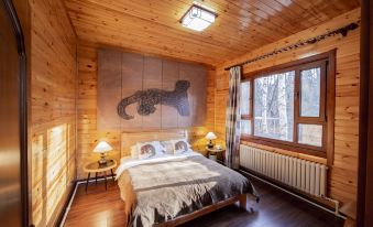 Yabuli QuShe Four seasons Private Lakefornt B&B