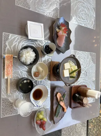 SHOSHU HOTEL Отели рядом с достопримечательностью «Yamanakako Onsen Benifuji no Yu hot spring»