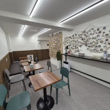 Let's Stay Hostel Отели рядом с достопримечательностью «Станция метро Mapo»