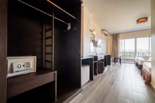 Sunday JA Plus Hotel