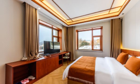 Yabuli Meiju Ski Hot Spring Resort Villa