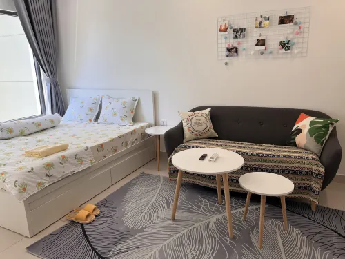 Vinhome Grand Park Homestay-Cozy House Hotels in TT. Long Thanh