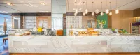 MEHOOD LESTIE (Railway Station Langzhong Anicent Ctiy ) - Aamiainen
