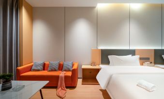 Nayong Nuofanxi Garden Hotel (Xiangmi O City)