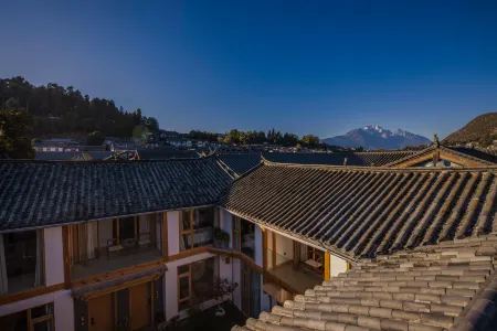 Meiluolanting · Lijiang one-night home stay in search of hidden light Zen tea Отели рядом с достопримечательностью «Yuhe Square»