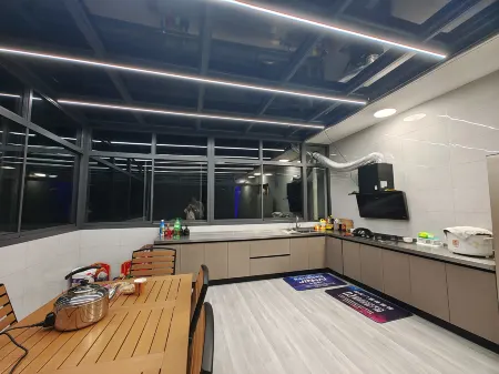 QI SHAN WANG YUE Отели в г. Хошань