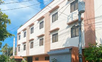 RedDoorz @ La Briana Guest House 객실 이미지