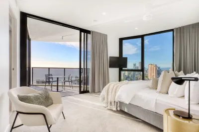 Vue Broadbeach - Official Hoteles cerca de Broadbeach Park Horse