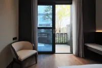 Fenghuangliuyuan Garden Hotel - balcony