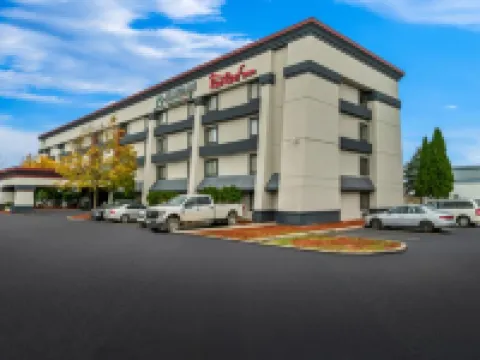 Red Roof Inn Flint Hotels in Flint