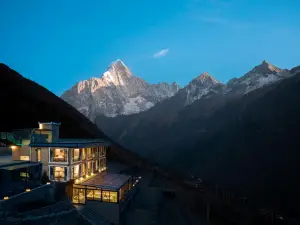 Yueshan Four Seasons Homestay