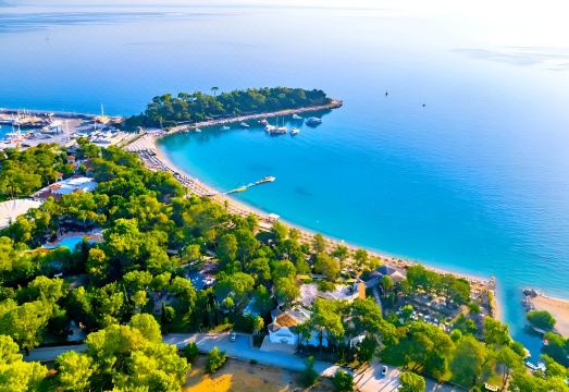 2. 케메르 로얄 비..