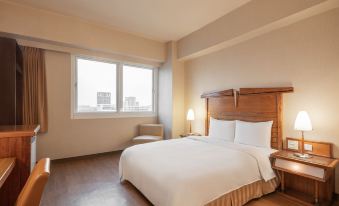Kindness Hotel (Kaohsiung Wu Jia)