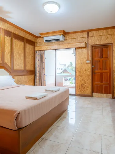 รูปภาพของฉัตรสุรีย์แมนชั่น Chatsuree Mansion