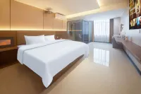 Yami Hotel Отели рядом с достопримечательностью «Пейзаж Тай Фэн»