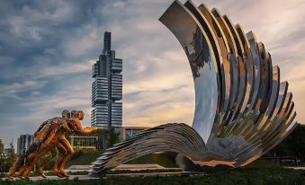 Grandnite Hotel(Guanshanhu Convention and Exhibition City Finance City)