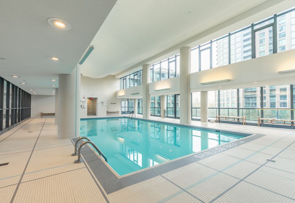 매그니피센트 콘도스 인 다운타운 토론토 이미지