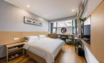 Mercure Hotel (Lanzhou West Railway Station Zhongtianjian Plaza)