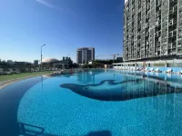 โรงแรมนานาชาติเหิงเฟิงไห่เยว่ - สระว่ายน้ำบนดาดฟ้า