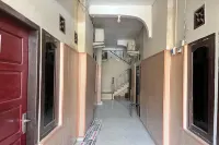 Gratia Guesthouse Syari'ah - 2-Star