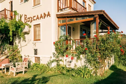 K Bozcaada Paralia