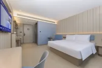 HanTing Hotel (Huainan Anhui University of Science and Technology Chunshenli) - Parking