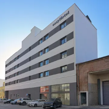 easyHotel Madrid Alcala Отели рядом с достопримечательностью «Викальваро»