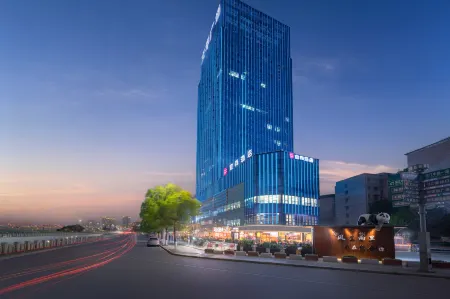 Echarm Hotel Отели рядом с достопримечательностью «Chenshou Wanjuan Tower»