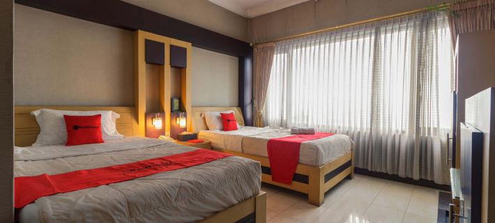 RedDoorz Syariah @ Cipanas Hotels in Cipanas