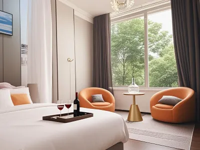 Mu Zi Li Zhuti Hotel Các khách sạn gần Yilong Railway Station