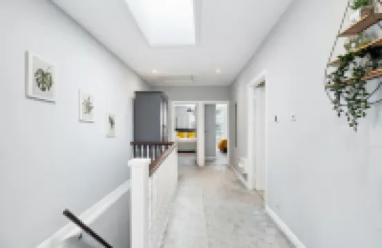 Bright-on Heights F4