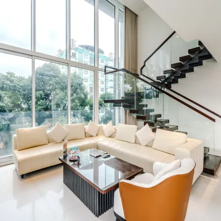 Serenity Saigon Sky Villas - Free One Way Airport Shuttle