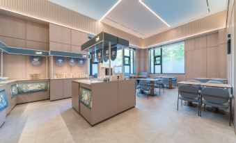 Hanting Hotel (Shanghai Songtang Road South Changjiang Road Subway Station)