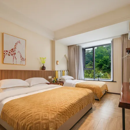 Jinchengjiang Guiyi Homestay Hotel (Hechi Vocational Education Center School)
