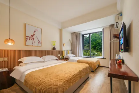 Jinchengjiang Guiyi Homestay Hotel (Hechi Vocational Education Center School) Отели рядом со станцией Jinchengjiang Raliway Station