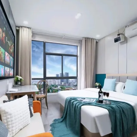 Yiju Movie Homestay (Zhumadian Jianye Triumph Plaza)