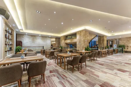 Boyue Hotel Отели рядом с достопримечательностью «CPC Quzhou Committee Party School»