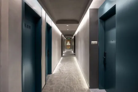 Shiguang Zishu Hotel (Wen'an Junhuating) Отели рядом с достопримечательностью «Wen'an Beautiful China Tourist Resort»