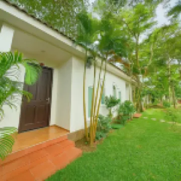 Nos Vetra Resort Hotels near Ong Lang