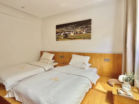 Xiangchengtule Hostel