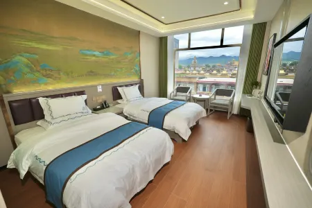 Aba Nuantu Hotel Отели рядом с достопримечательностью «Langyi Temple»