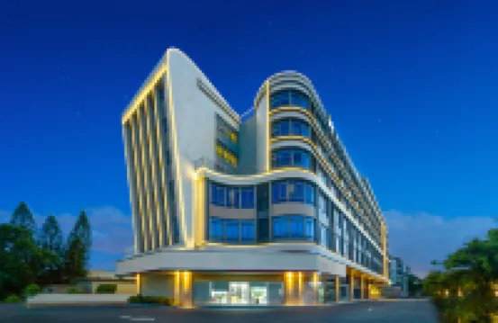 Chao Yun Li Cheng Borui Hotel (Shantou Jinping wanda plaza Branch) Hotels near Gounan Xudi Scenic Spot