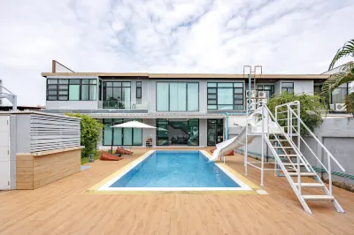 Luxury five-room pool villa