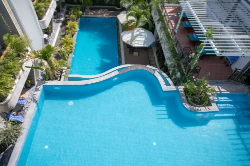 Cambana La Riviere Hotel